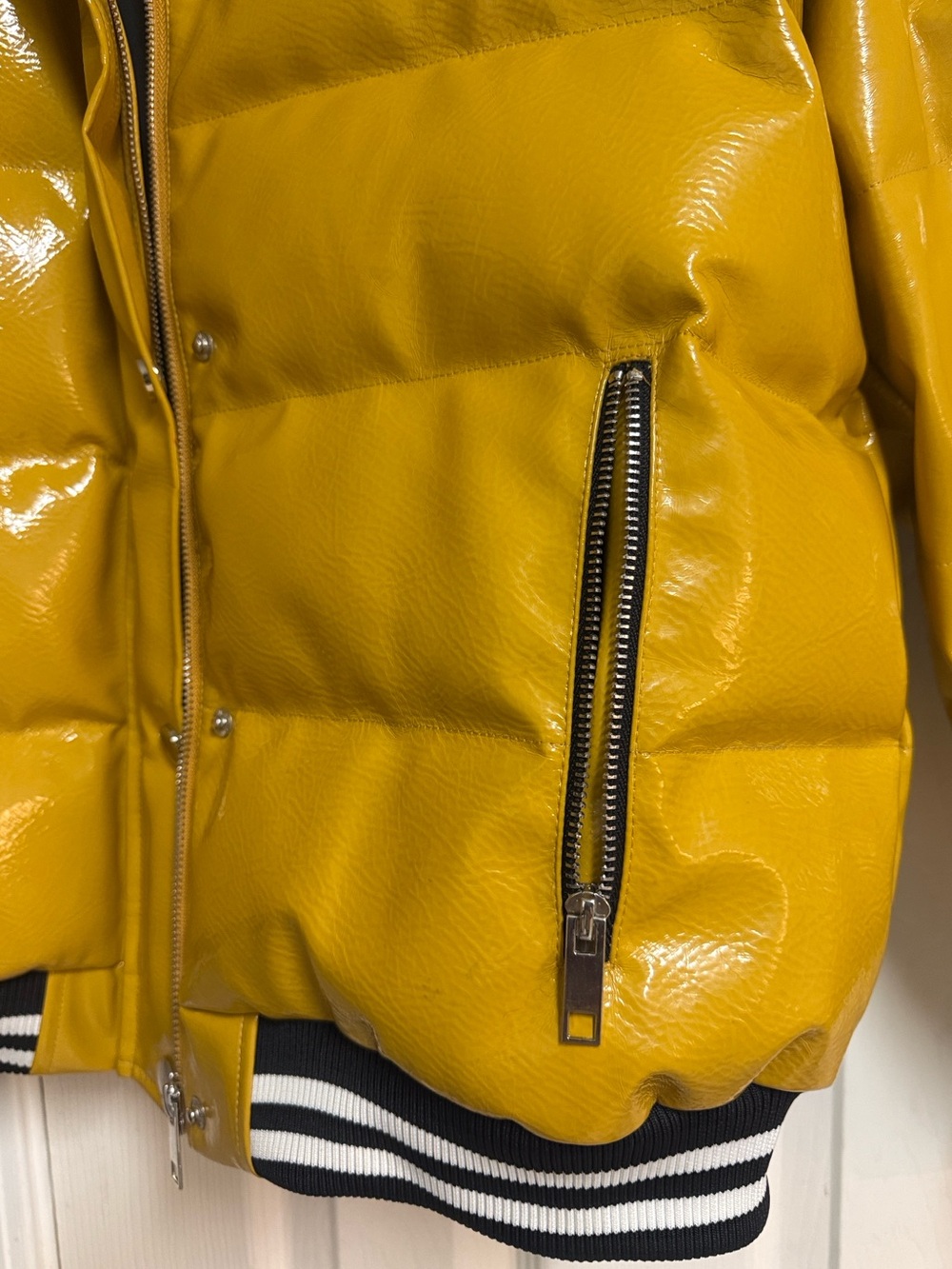 E. Adonis Men's Yellow Puffer Jacket - - Picture 7 of 15